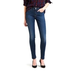 Levi’s Mid Rise Skinny Jeans